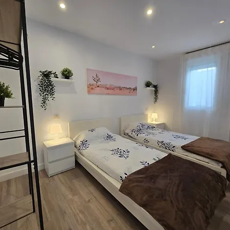 Familiar Paya Usil Rh 446 Apartment