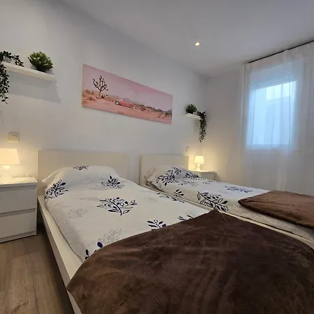 Apartment Familiar Paya Usil Rh 446 *